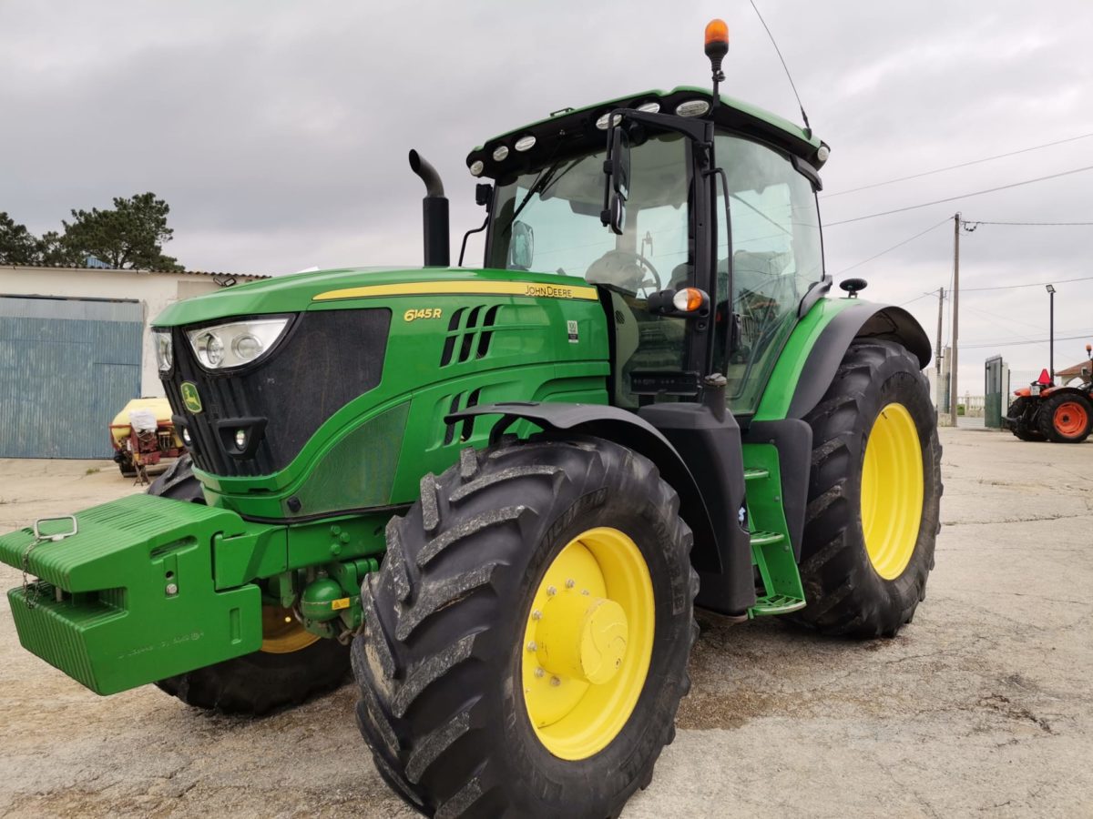 John Deere 6145 R