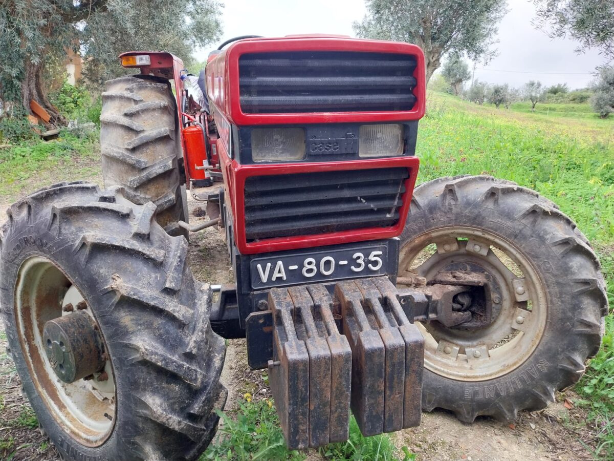 Case IH 585