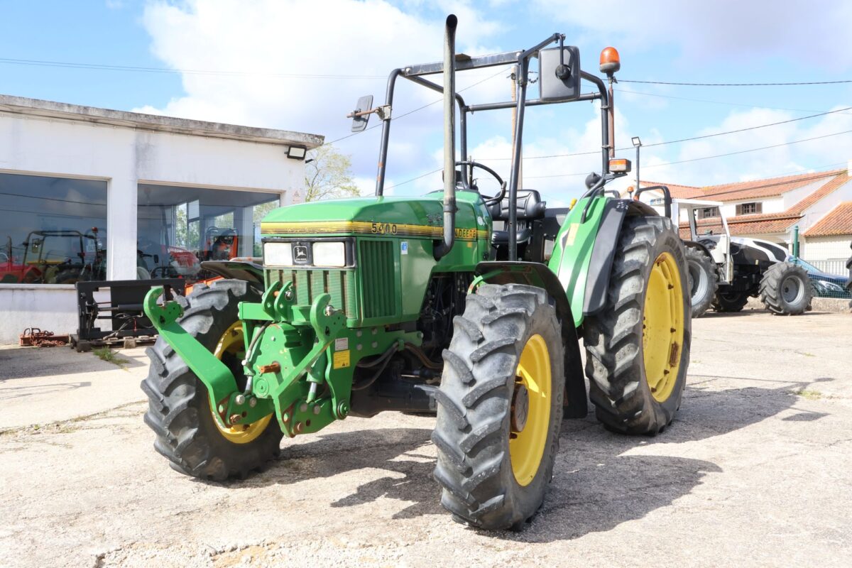 John Deere 5400